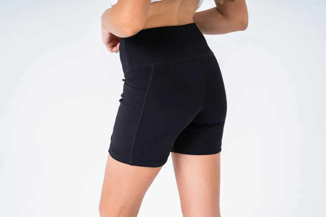 STITCH SHORTS BLACK - Image 4